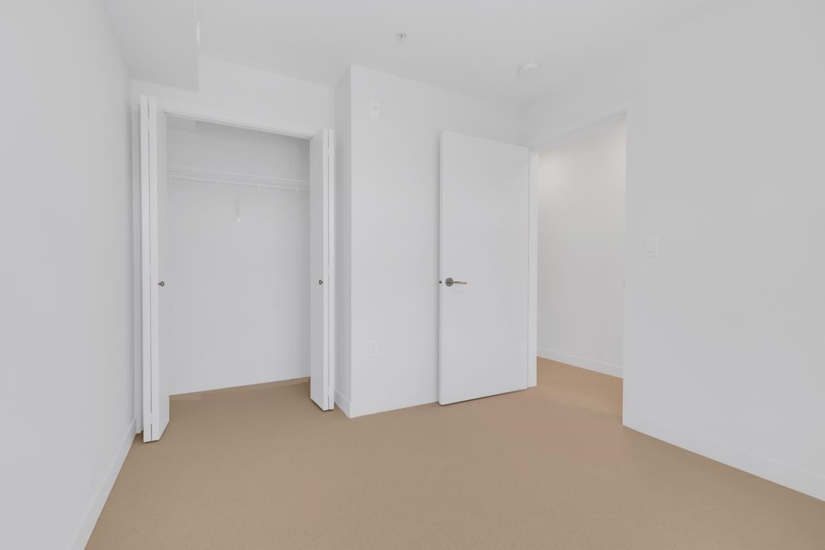 17-7929 Oak Street, Vancouver, BC, V6P 4A6 - 18
