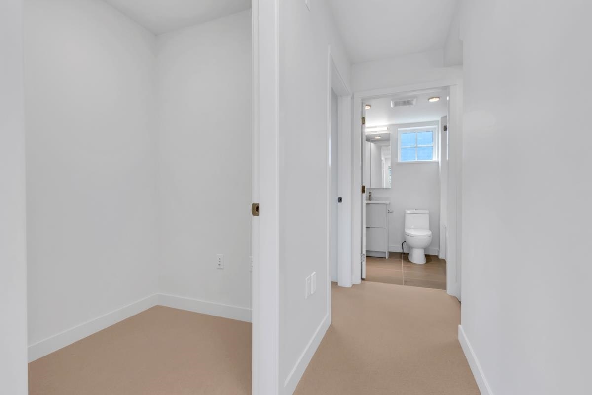 17-7929 Oak Street, Vancouver, BC, V6P 4A6 - 16