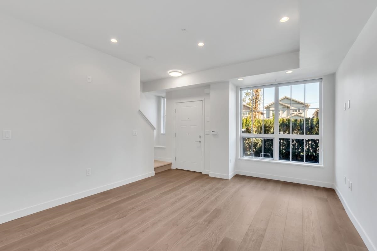 17-7929 Oak Street, Vancouver, BC, V6P 4A6 - 5