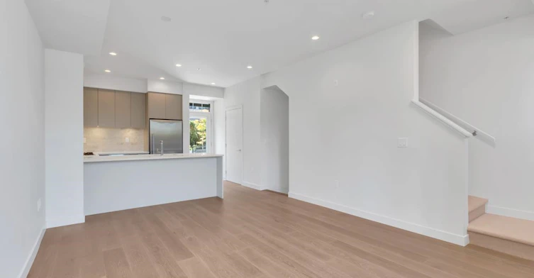 17-7929 Oak Street, Vancouver, BC, V6P 4A6 - 4