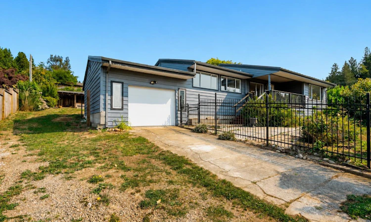 6504 Meier Road