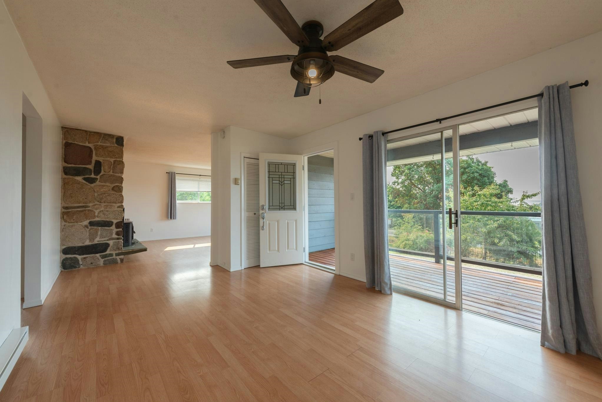 6504 Meier Road, Sechelt, BC, V7Z 0S8 - 7