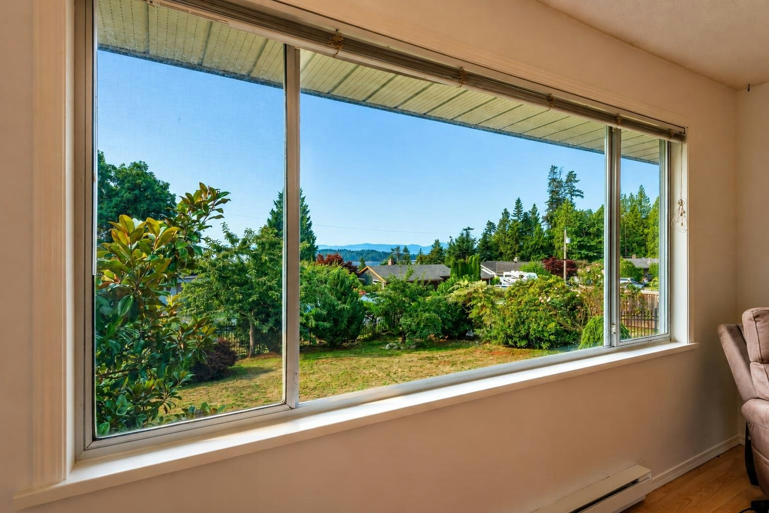 6504 Meier Road, Sechelt, BC, V7Z 0S8 - 6
