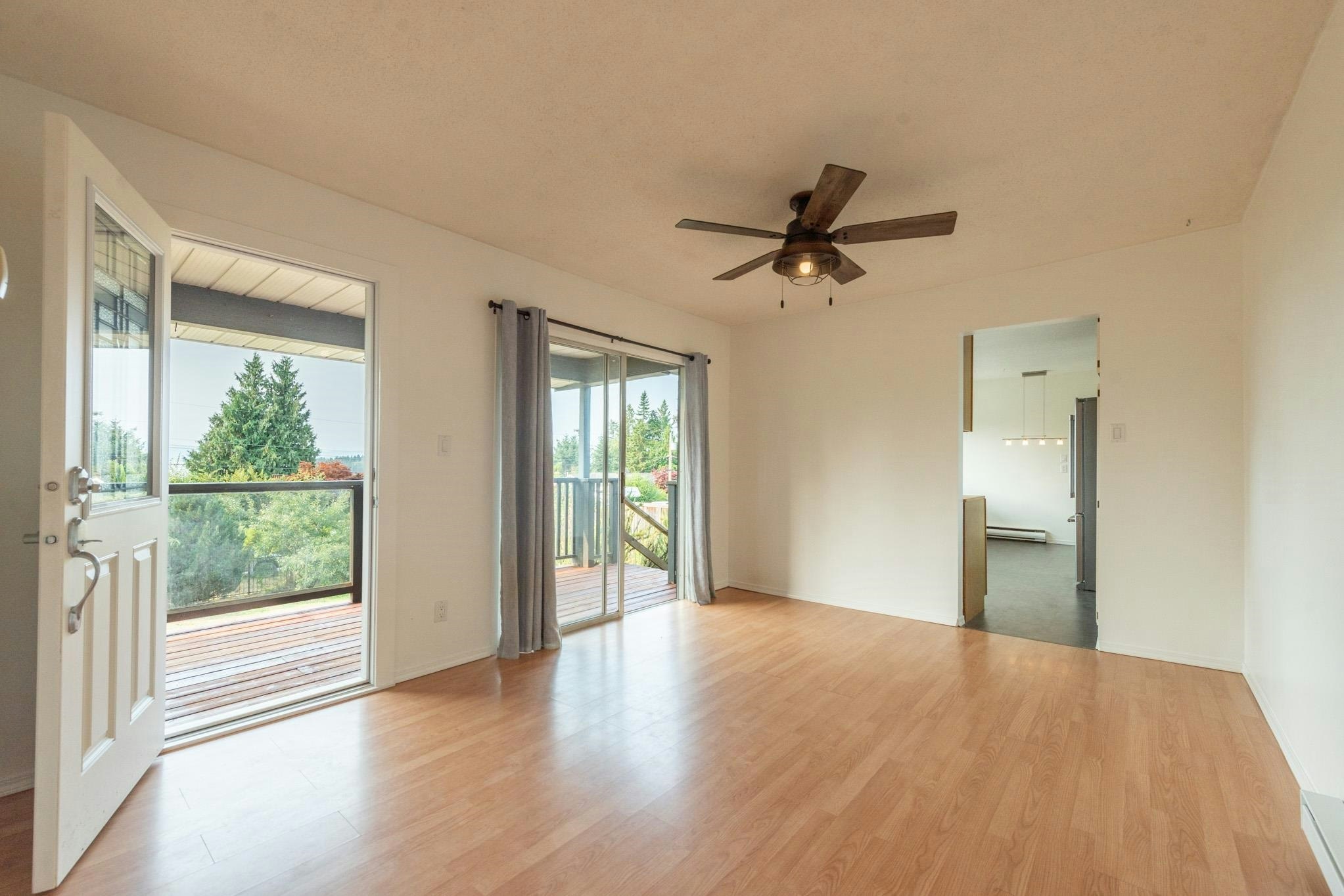6504 Meier Road, Sechelt, BC, V7Z 0S8 - 8