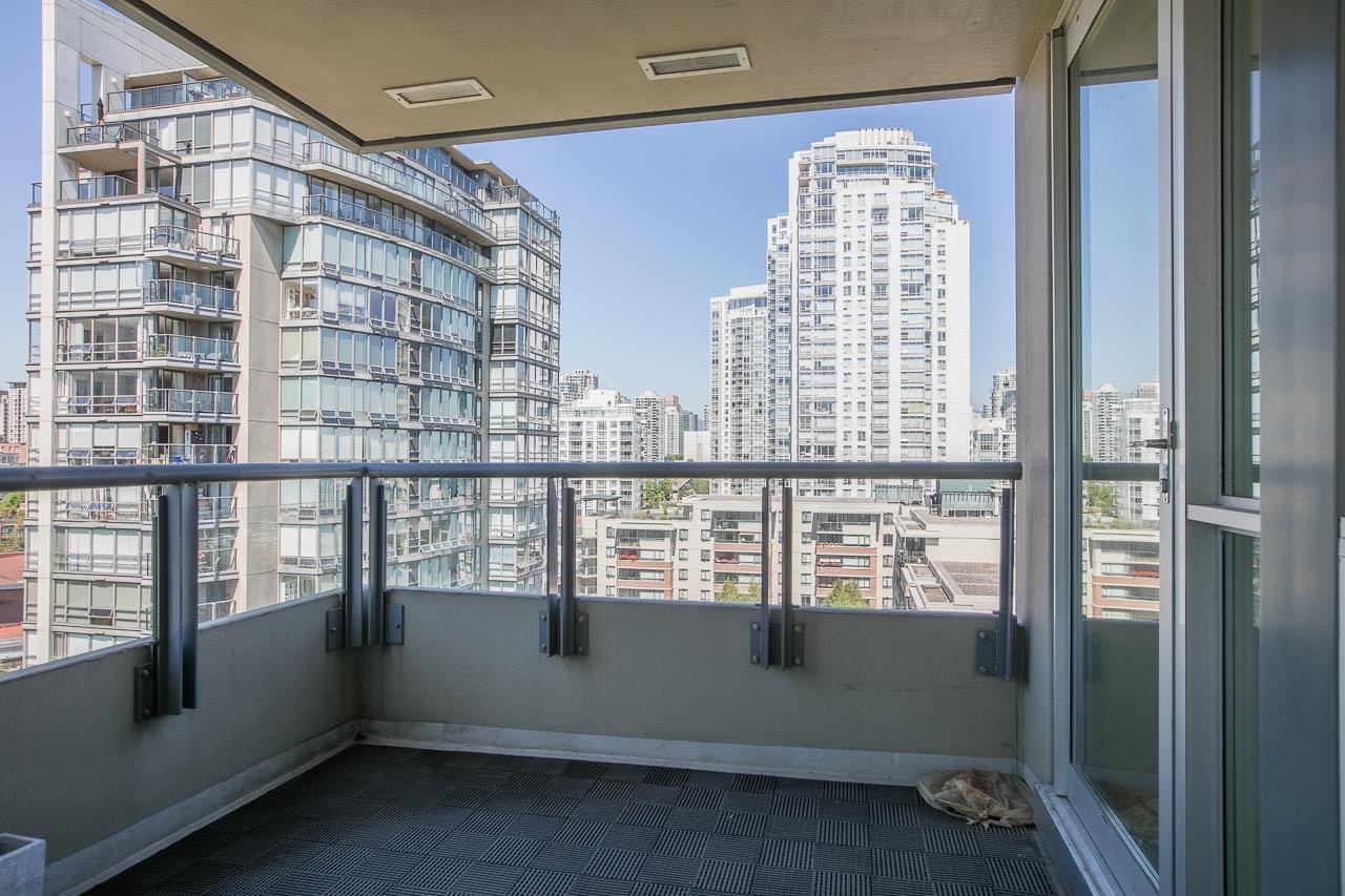 1205-1383 Marinaside Crescent, Vancouver, BC, V6Z 2W9 - 10