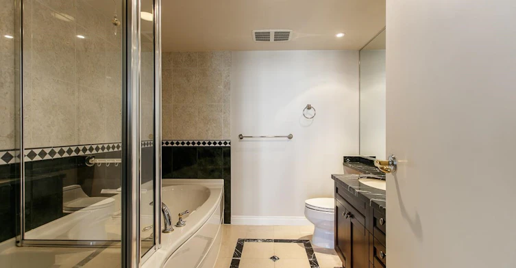 1205-1383 Marinaside Crescent, Vancouver, BC, V6Z 2W9 - 7