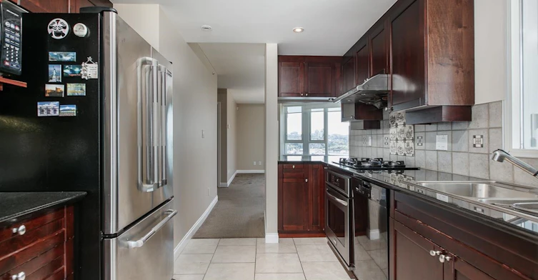 1205-1383 Marinaside Crescent, Vancouver, BC, V6Z 2W9 - 3