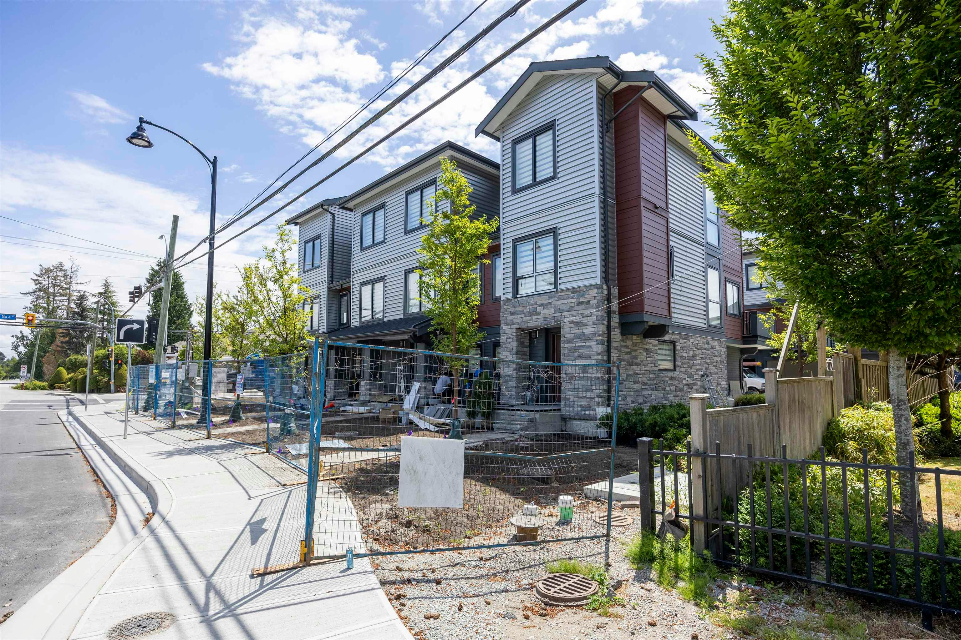 SL6-9880 Granville Street, Richmond, BC, V6Y 1R3
