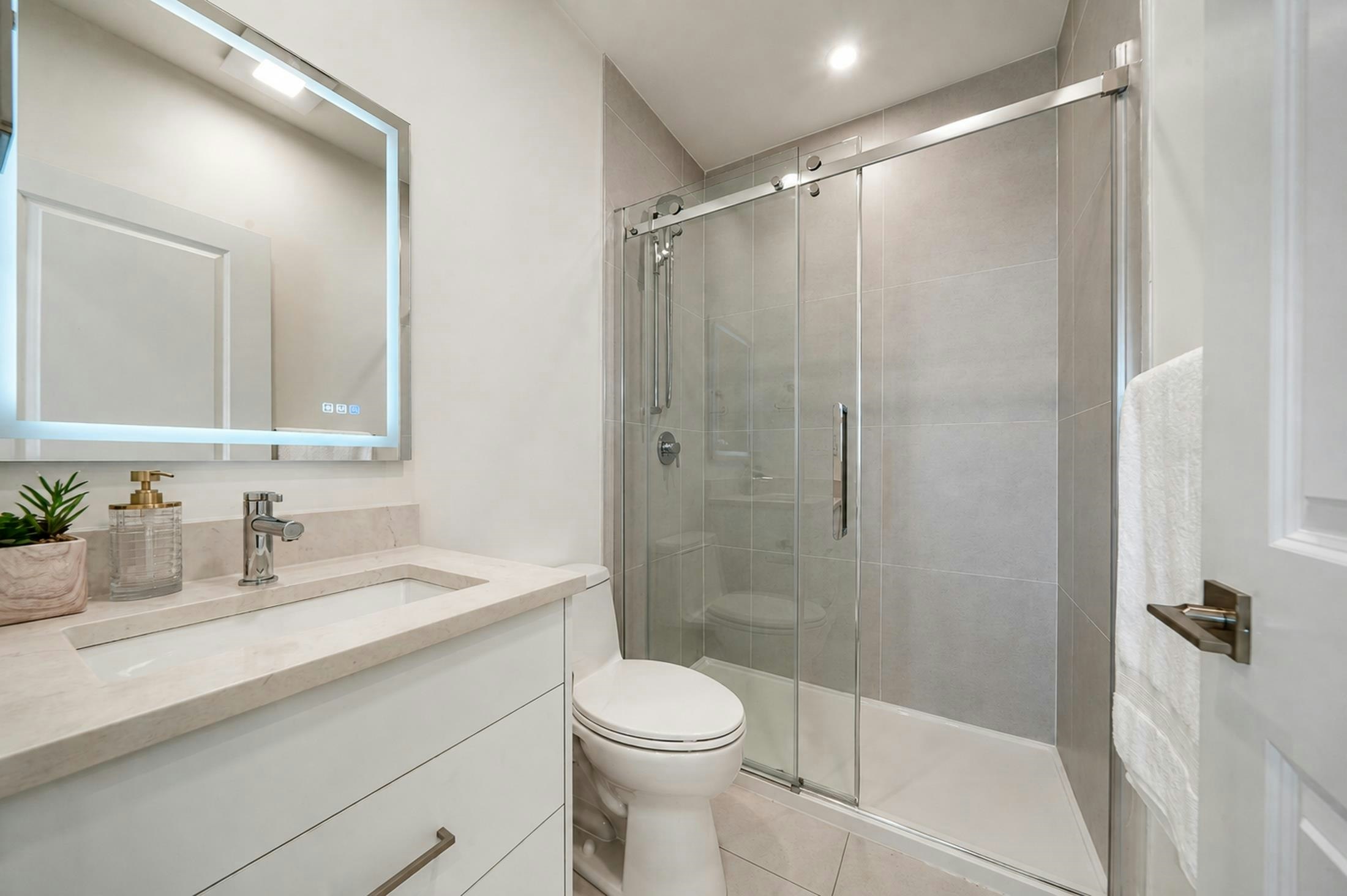 SL6-9880 Granville Avenue, Richmond, BC, V6Y 1R3 - 18