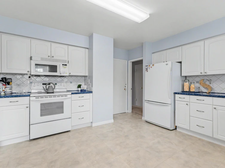 4830 Southlawn Drive, Burnaby, BC, V5C 3S6 - 14
