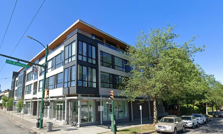 202-5325 West Boulevard