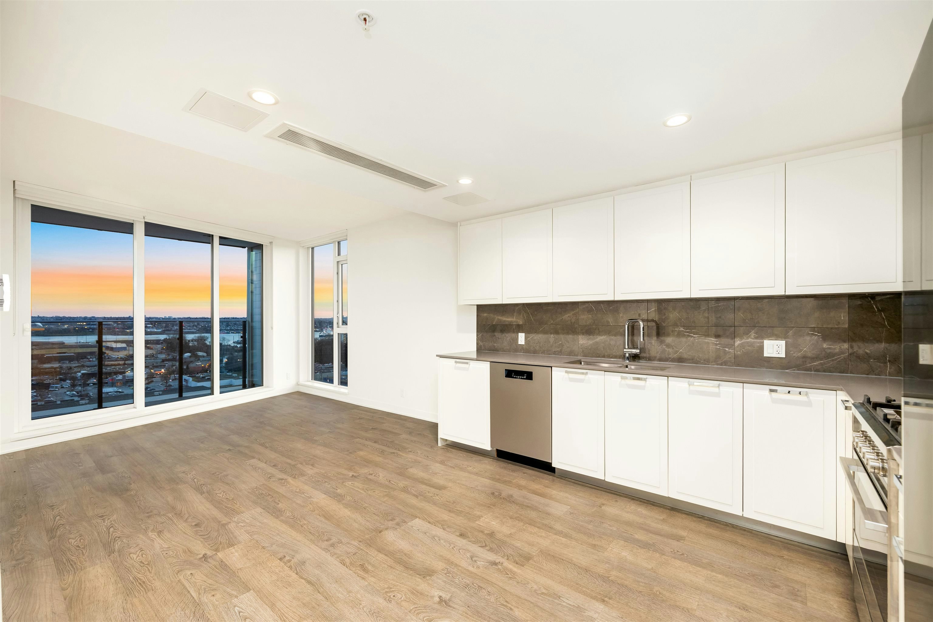 1705-1401 Hunter Street, North Vancouver, BC, V7J 0E2 - 14