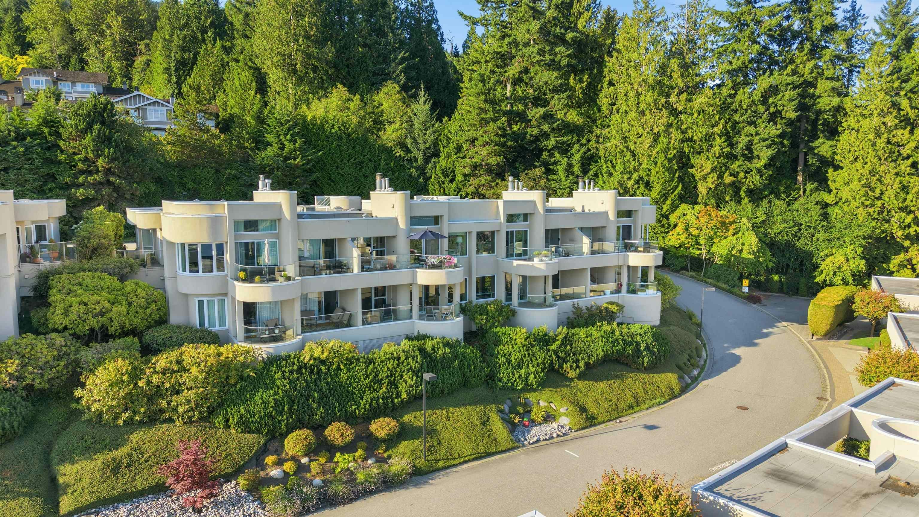 2343 Folkestone Way, West Vancouver, BC, V7S 3C9 - 37