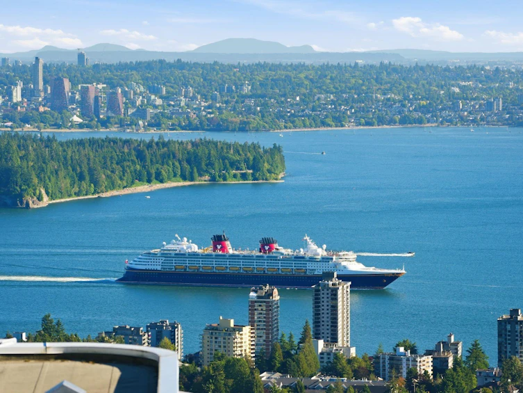 2343 Folkestone Way, West Vancouver, BC, V7S 3C9 - 3
