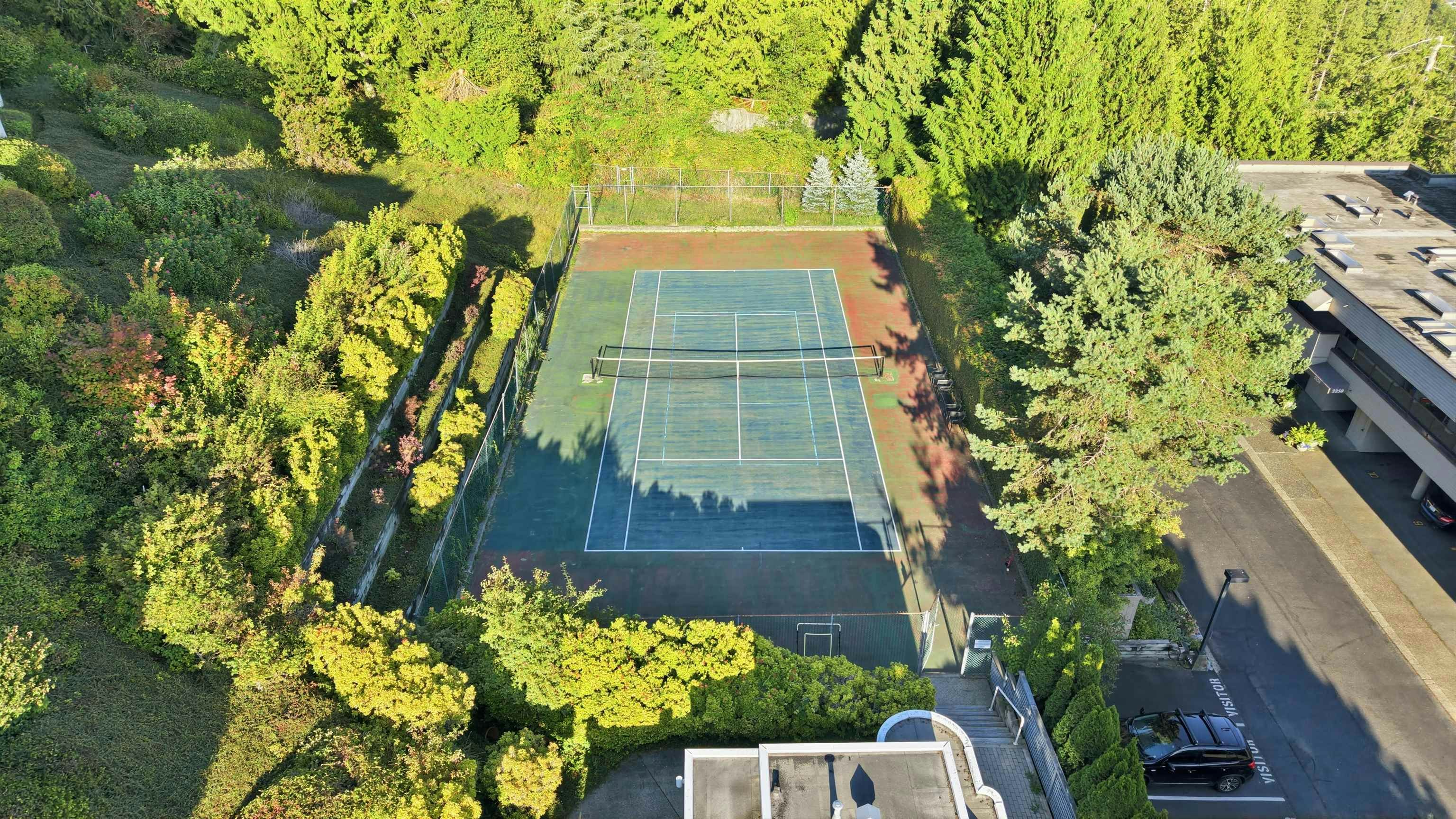 2343 Folkestone Way, West Vancouver, BC, V7S 3C9 - 39