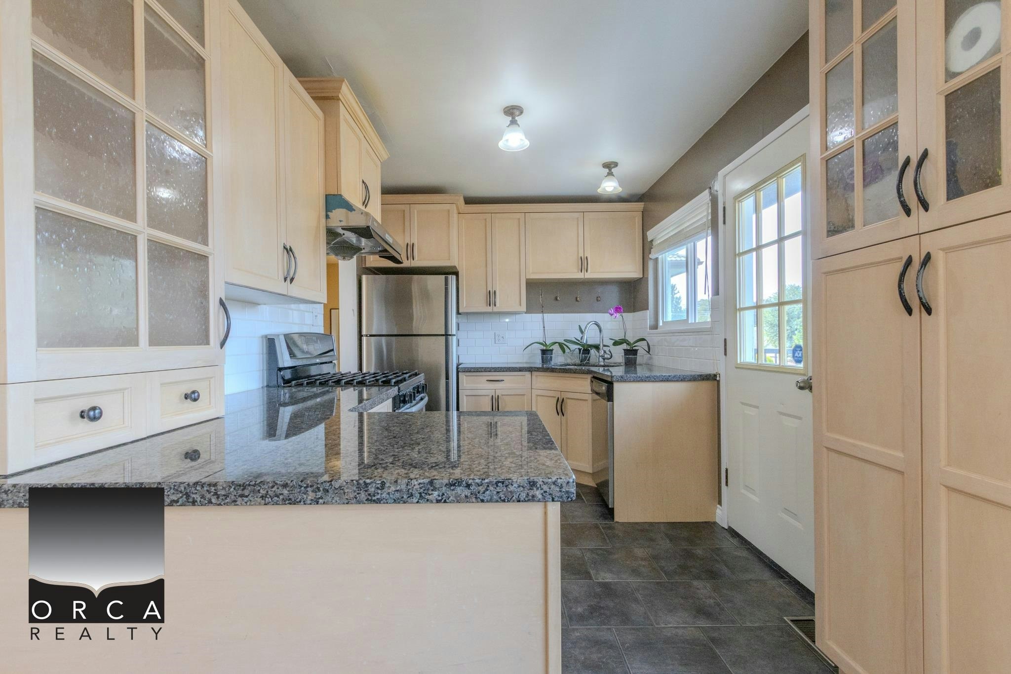 6547 Union Street, Burnaby, BC, V5B 1W7 - 9