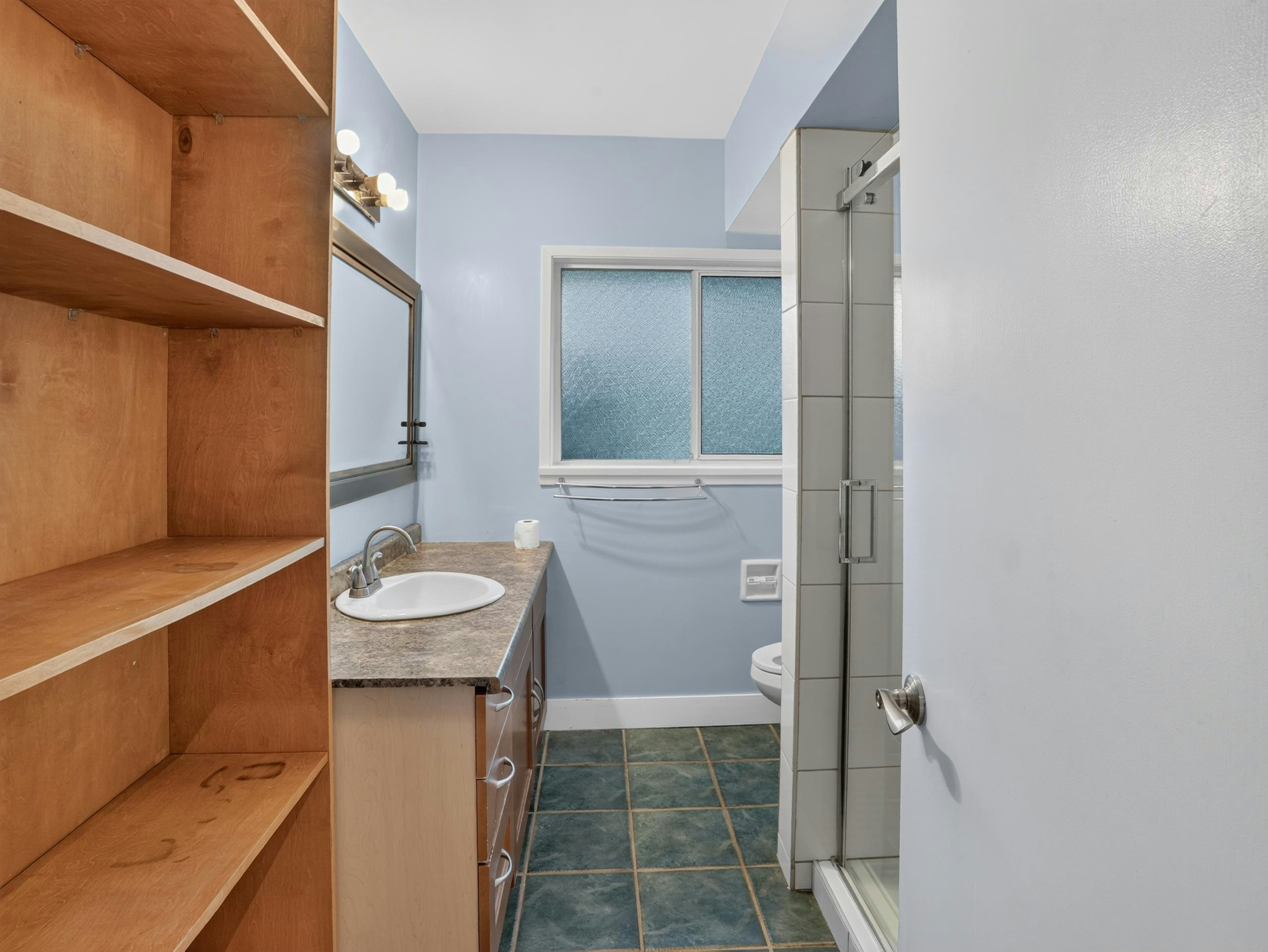 799 Donegal Place, North Vancouver, BC, V7N 2X8 - 35