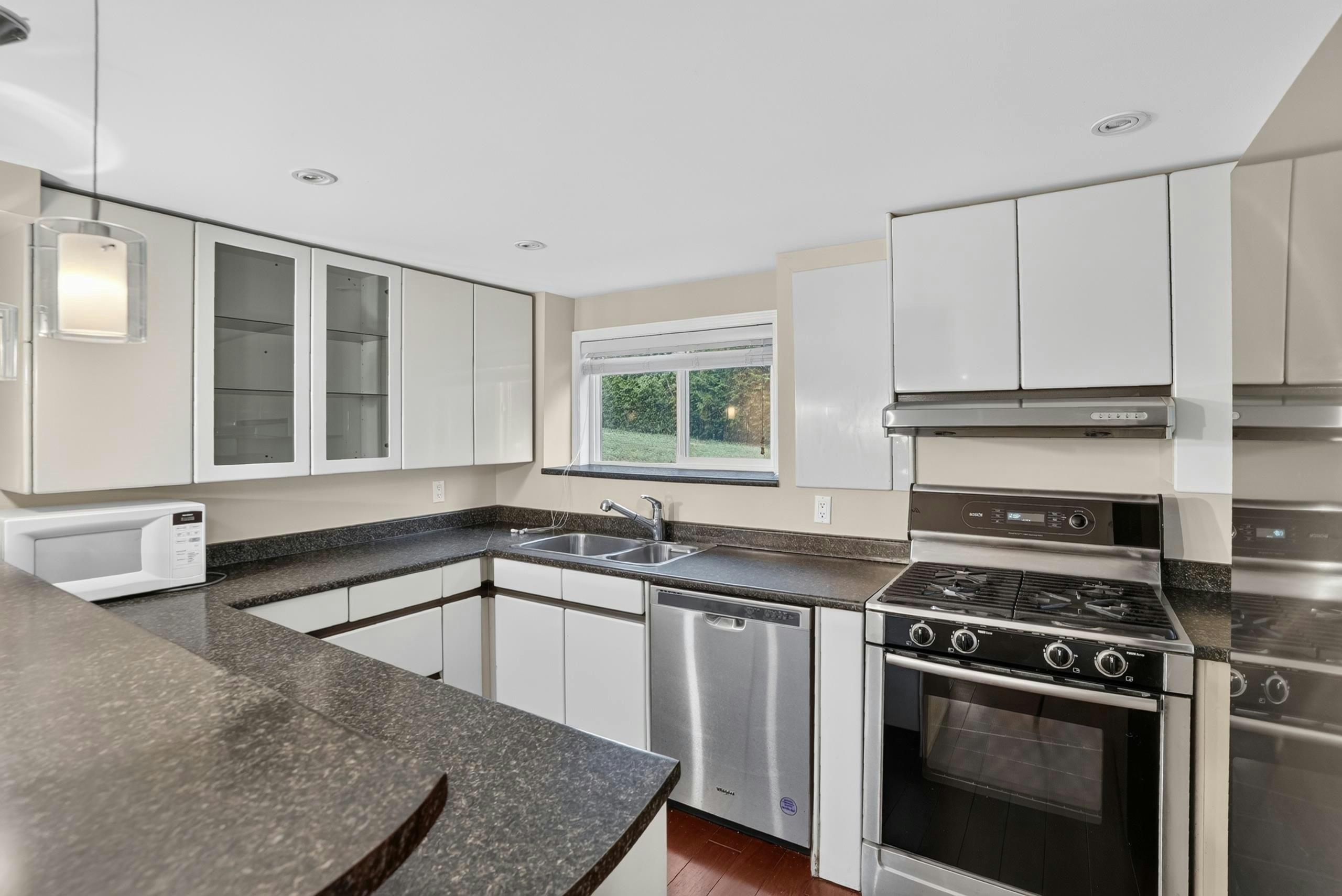 799 Donegal Place, North Vancouver, BC, V7N 2X8 - 26