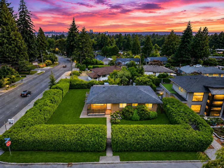 799 Donegal Place, North Vancouver, BC, V7N 2X8
