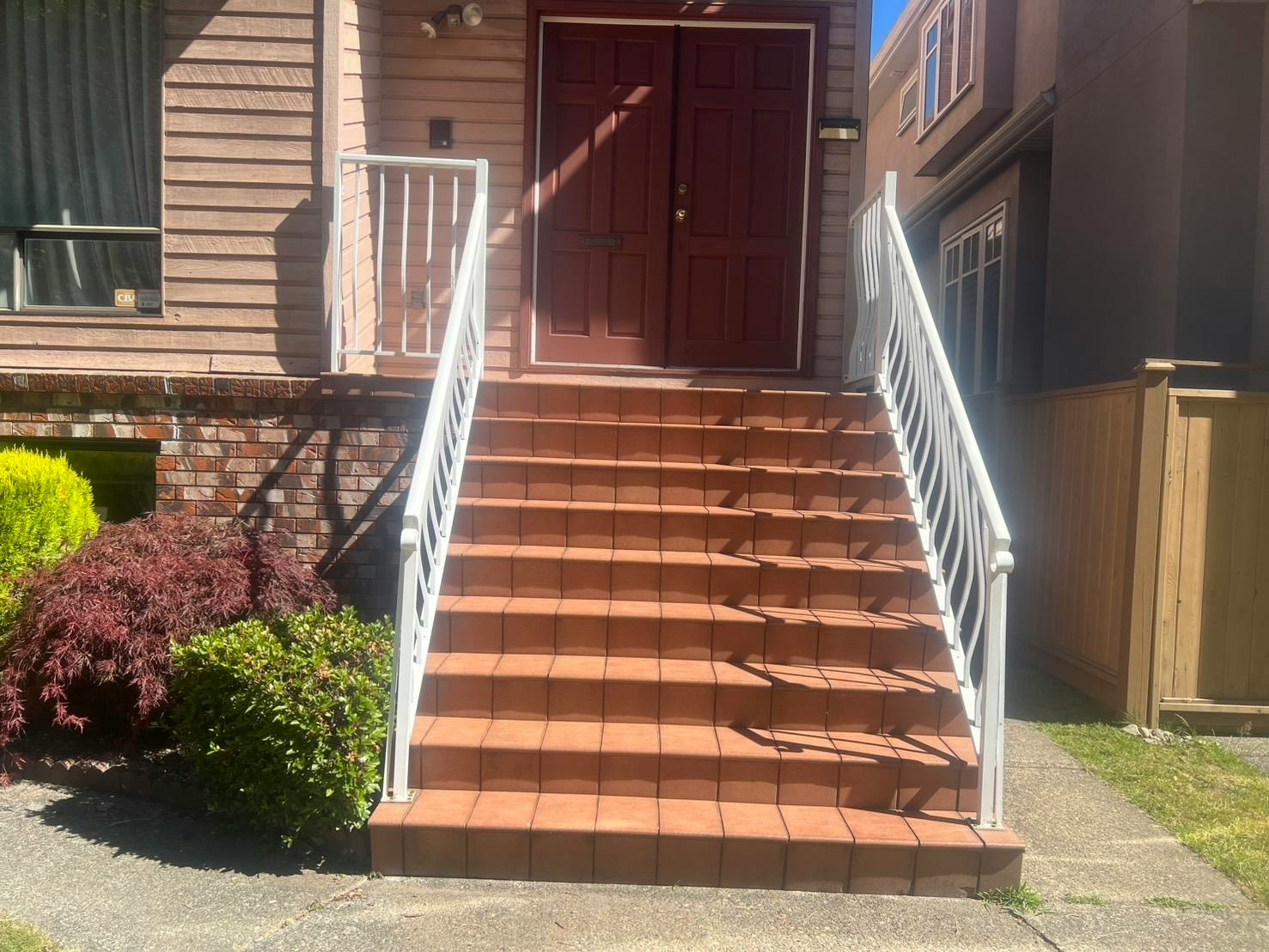 Upper-879 W 62 Avenue, Vancouver, BC, V6P 2E3 - 2