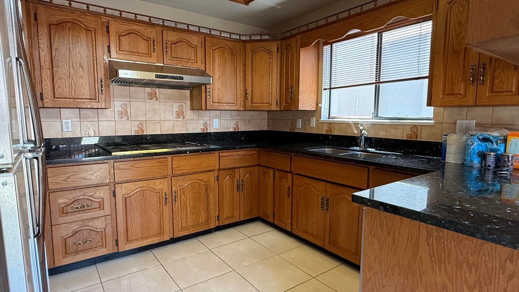 Upper-879 W 62 Avenue, Vancouver, BC, V6P 2E3 - 10