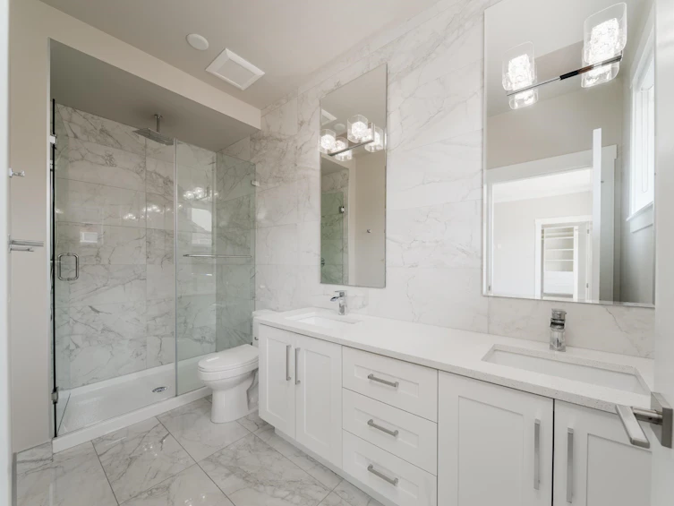 82-17033 Fraser Highway, Surrey, BC, V4N 6V2 - 17