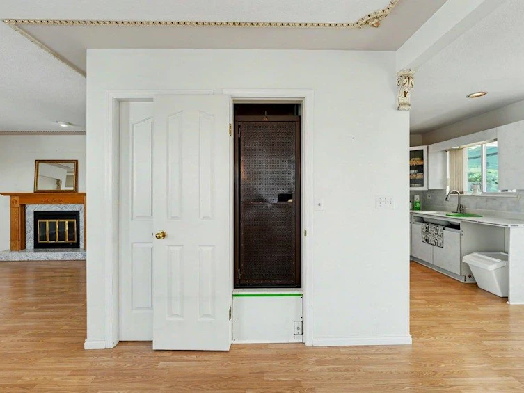 3630 Cambridge Street, Vancouver, BC, V5K 1M6 - 13