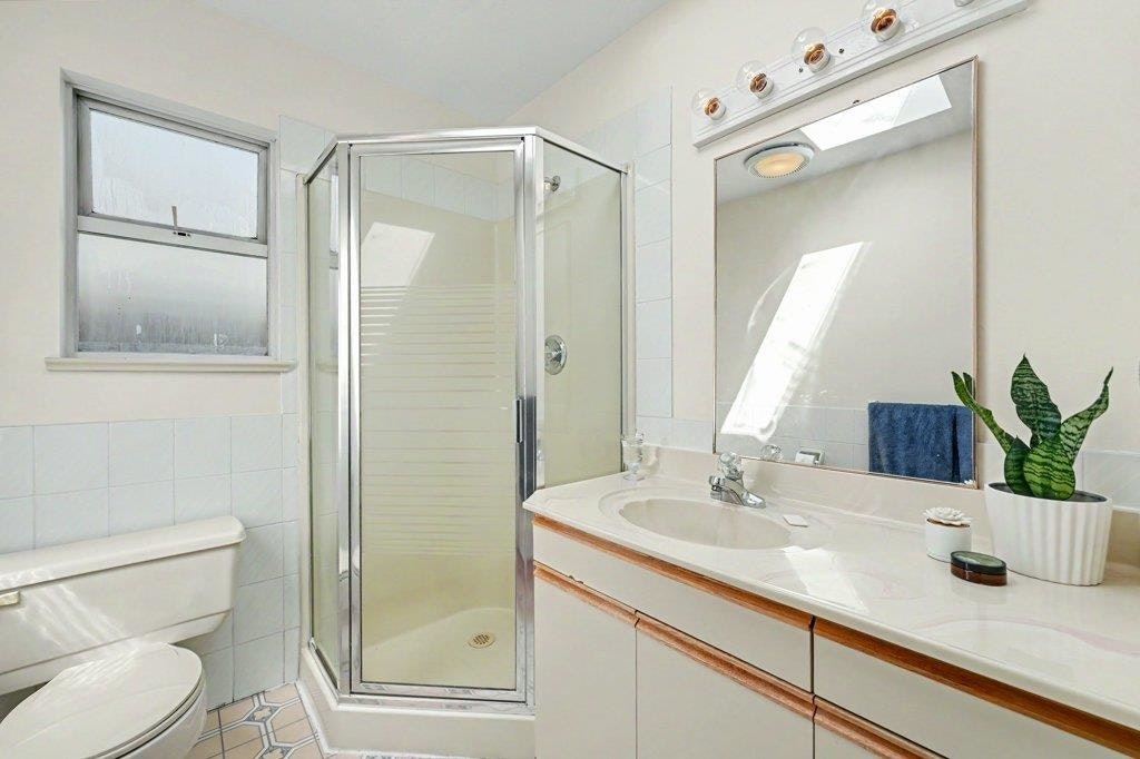 3630 Cambridge Street, Vancouver, BC, V5K 1M6 - 28