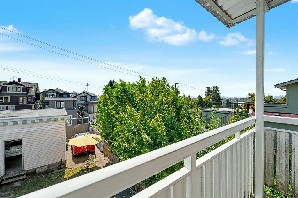 3630 Cambridge Street, Vancouver, BC, V5K 1M6 - 24
