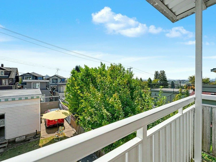 3630 Cambridge Street, Vancouver, BC, V5K 1M6 - 24