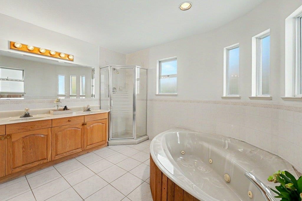 3630 Cambridge Street, Vancouver, BC, V5K 1M6 - 17