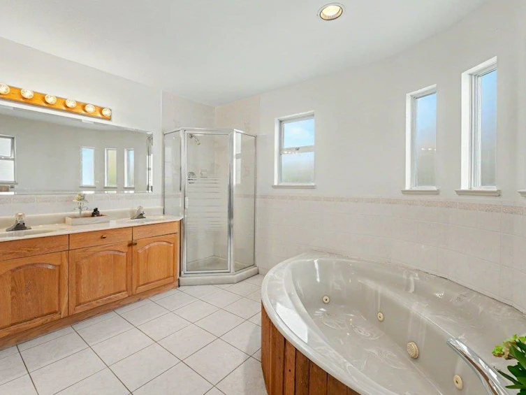 3630 Cambridge Street, Vancouver, BC, V5K 1M6 - 17