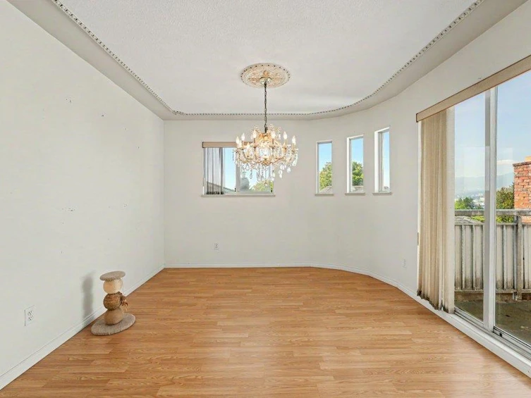 3630 Cambridge Street, Vancouver, BC, V5K 1M6 - 12