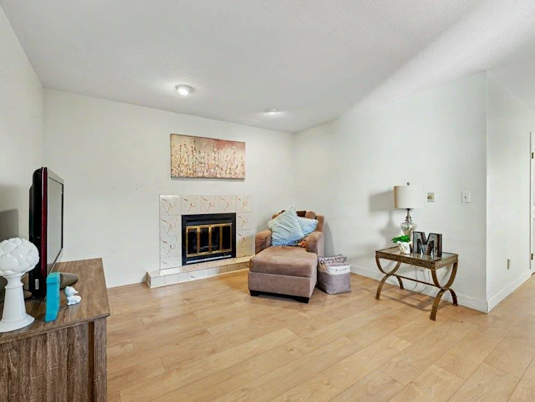 3630 Cambridge Street, Vancouver, BC, V5K 1M6 - 2