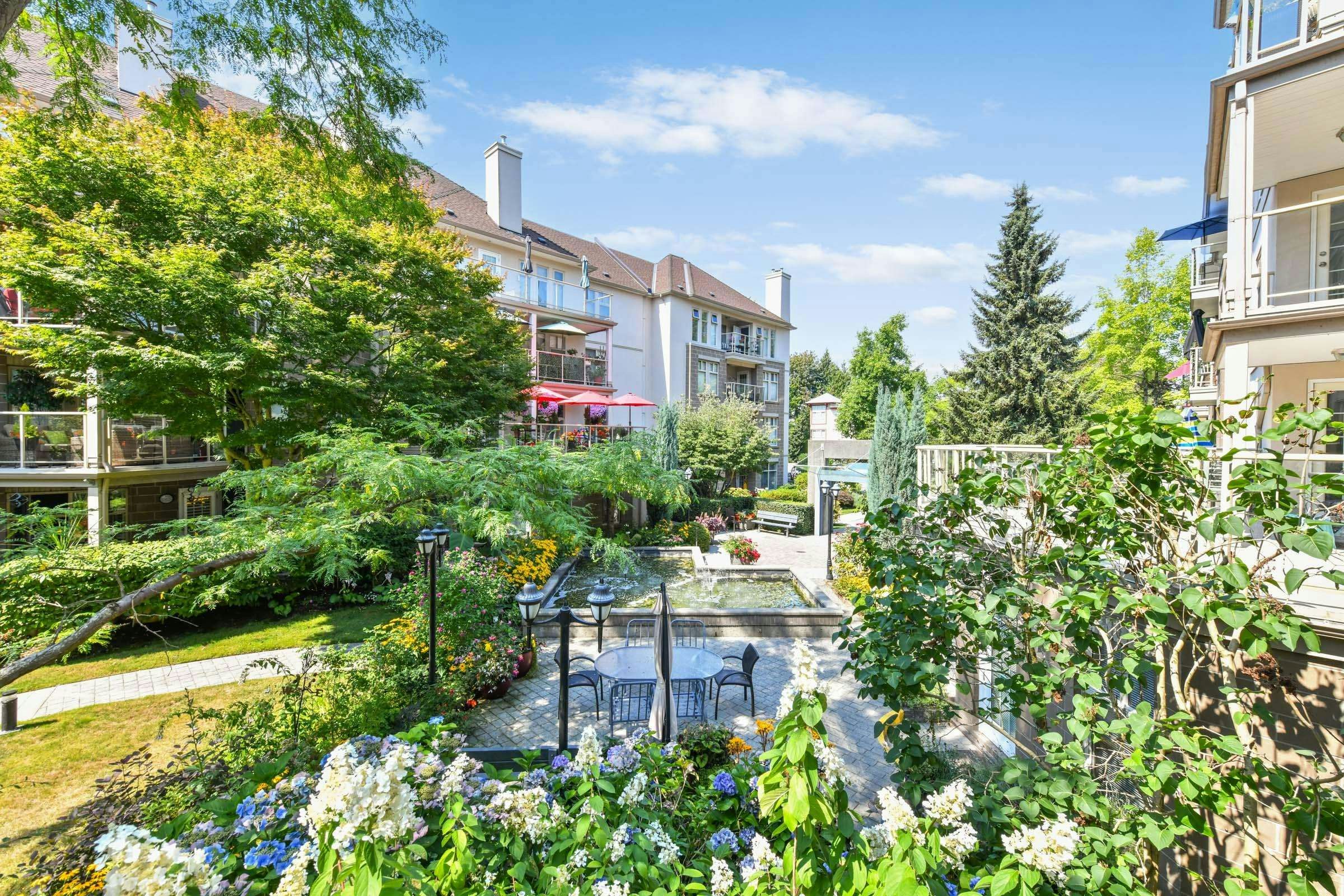 214-15350 19a Avenue, Surrey, BC, V4A 9W1