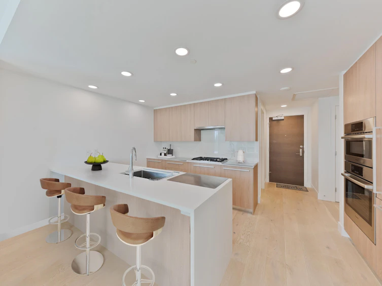 504-2780 Valley Centre Avenue, North Vancouver, BC, V7J 0C4