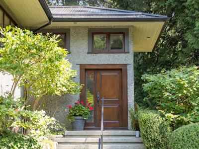 431 Southborough Drive - 3