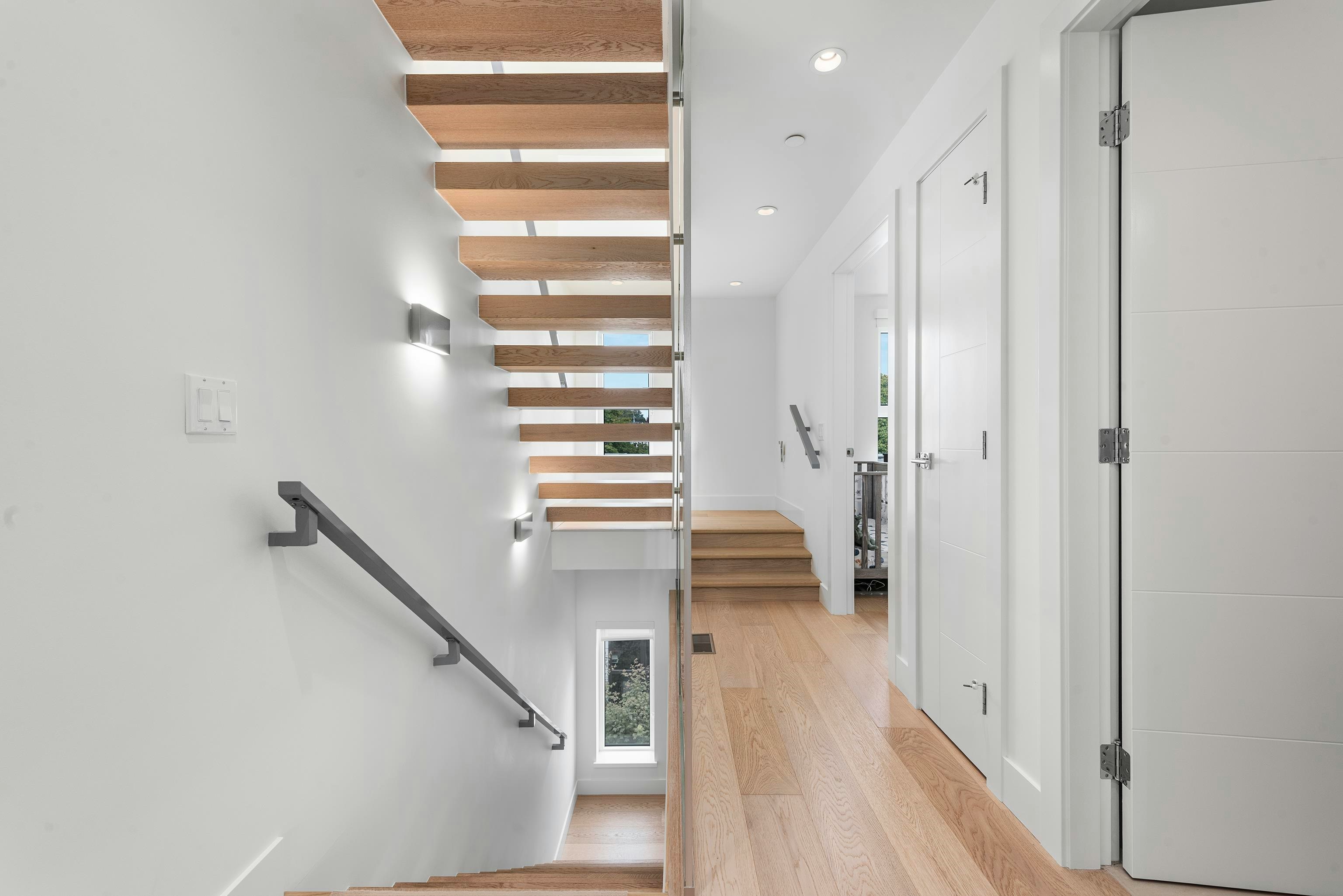 138 W Woodstock Avenue, Vancouver, BC, V5Y 0N1 - 22