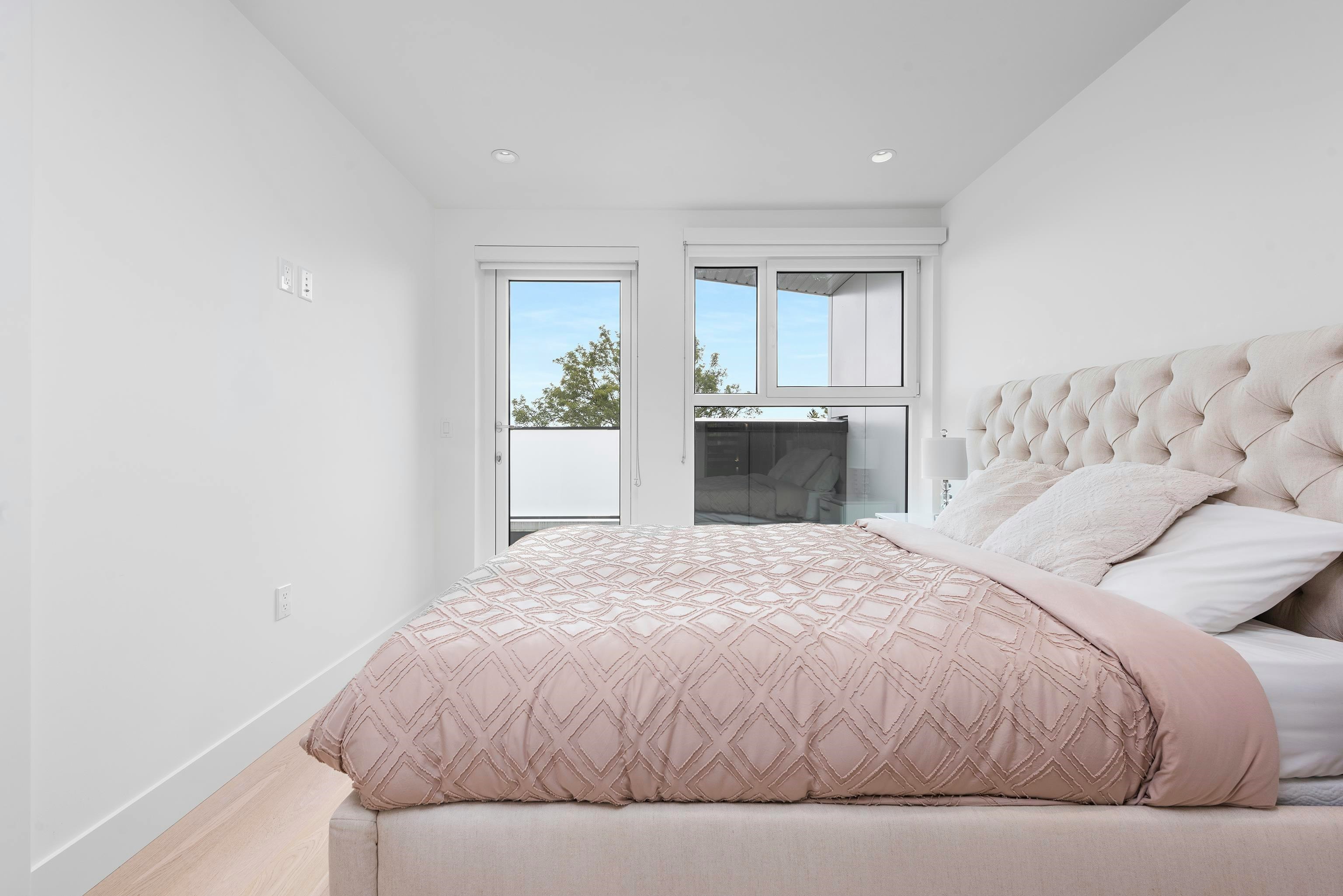 138 W Woodstock Avenue, Vancouver, BC, V5Y 0N1 - 14