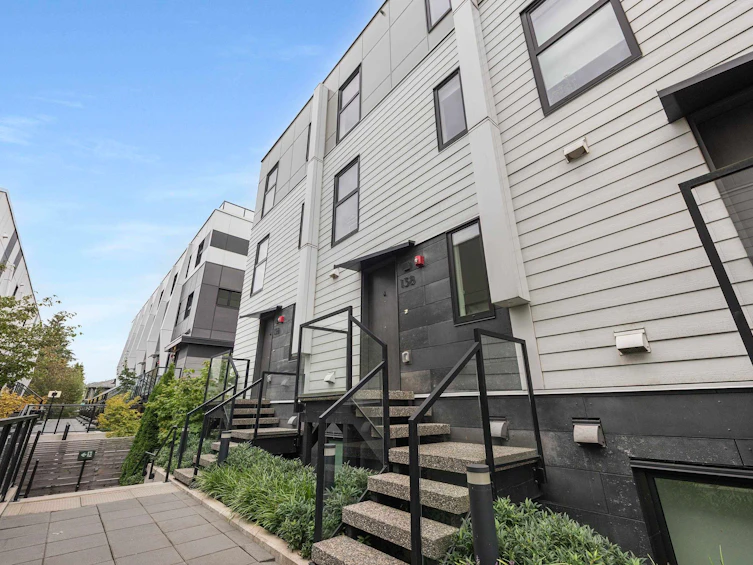 138 W Woodstock Avenue, Vancouver, BC, V5Y 0N1 - 31