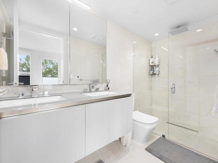 138 W Woodstock Avenue, Vancouver, BC, V5Y 0N1 - 18