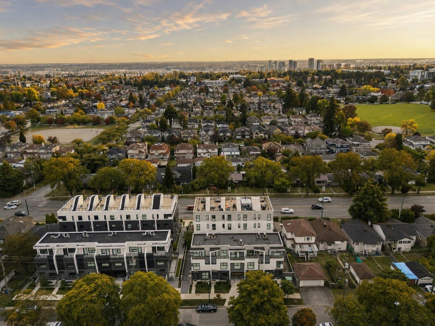 138 W Woodstock Avenue, Vancouver, BC, V5Y 0N1 - 29