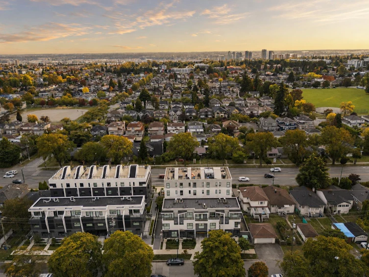 138 W Woodstock Avenue, Vancouver, BC, V5Y 0N1 - 29