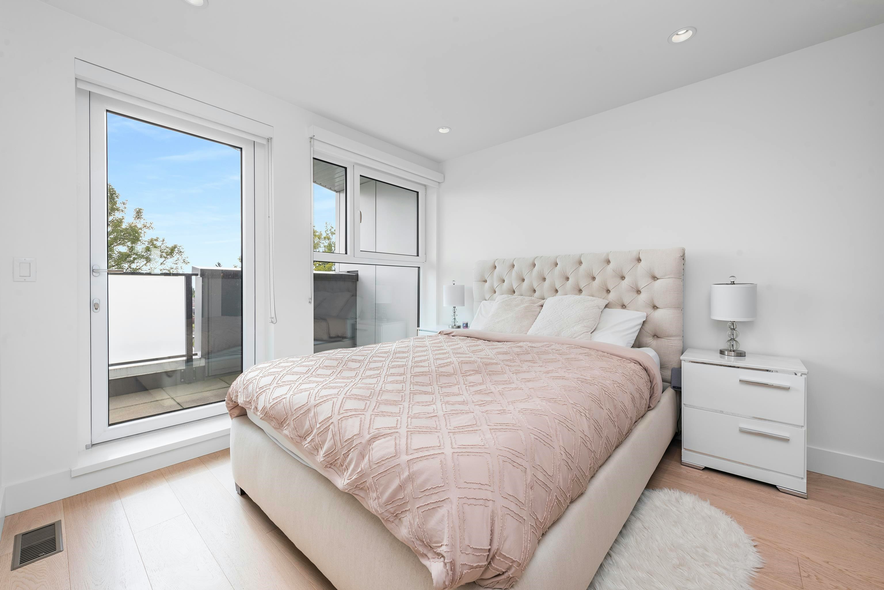 138 W Woodstock Avenue, Vancouver, BC, V5Y 0N1 - 13