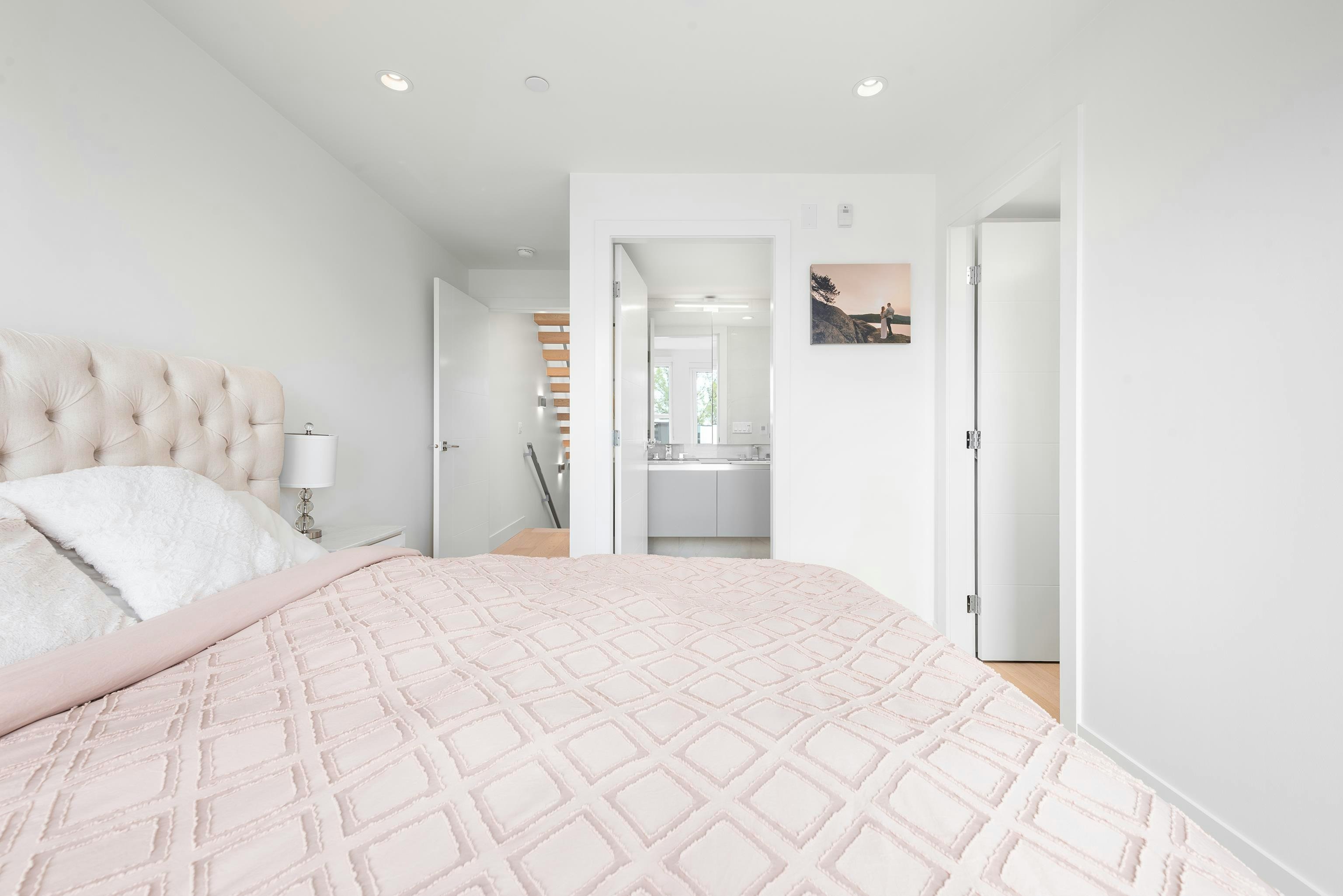 138 W Woodstock Avenue, Vancouver, BC, V5Y 0N1 - 17