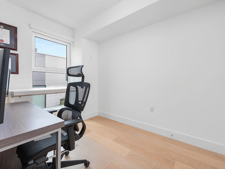 138 W Woodstock Avenue, Vancouver, BC, V5Y 0N1 - 24