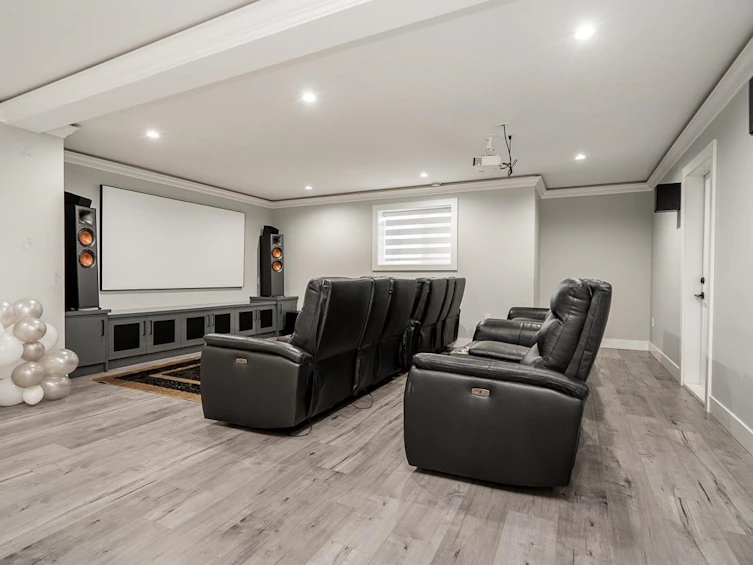 3215 197 Street, Langley, BC, V3A 0N9 - 32