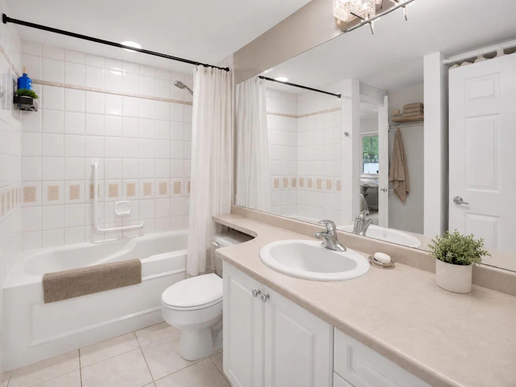 1128 Esplanade Avenue, West Vancouver, BC, V7T 1G3 - 29