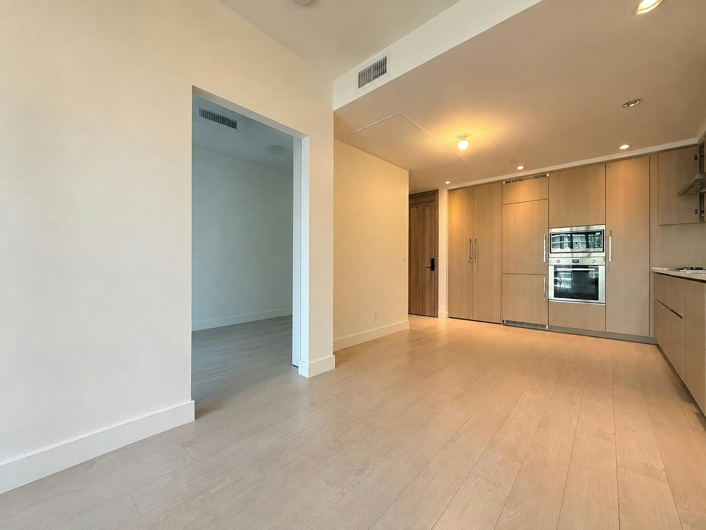 1801-4730 Lougheed Highway, Burnaby, BC, V5C 0M9 - 4