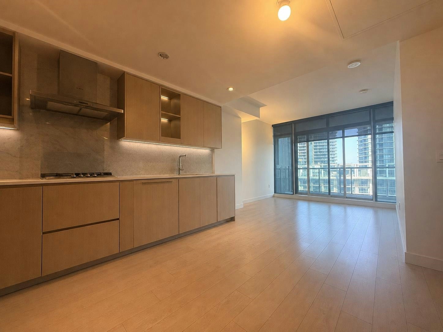 1801-4730 Lougheed Highway, Burnaby, BC, V5C 0M9 - 2